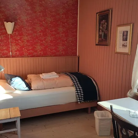 Granum Gard Πανσιόν 3*