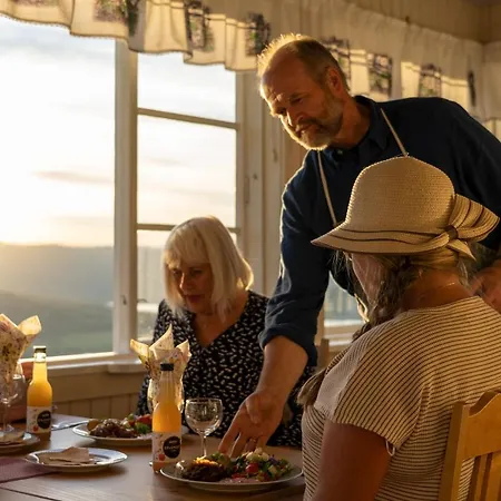 Granum Gård Pensionat 3*
