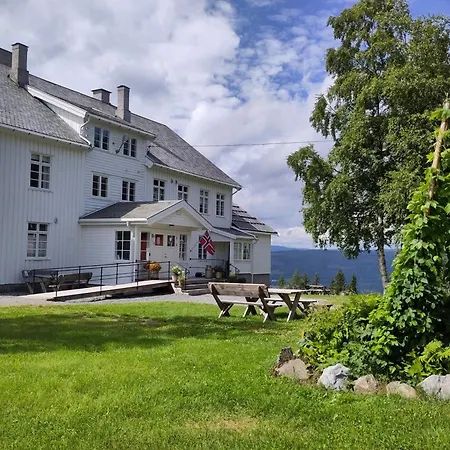 Pensionat Granum Gård 3*